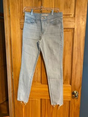 Levi’s 311 Shaping Skinny W28 L30